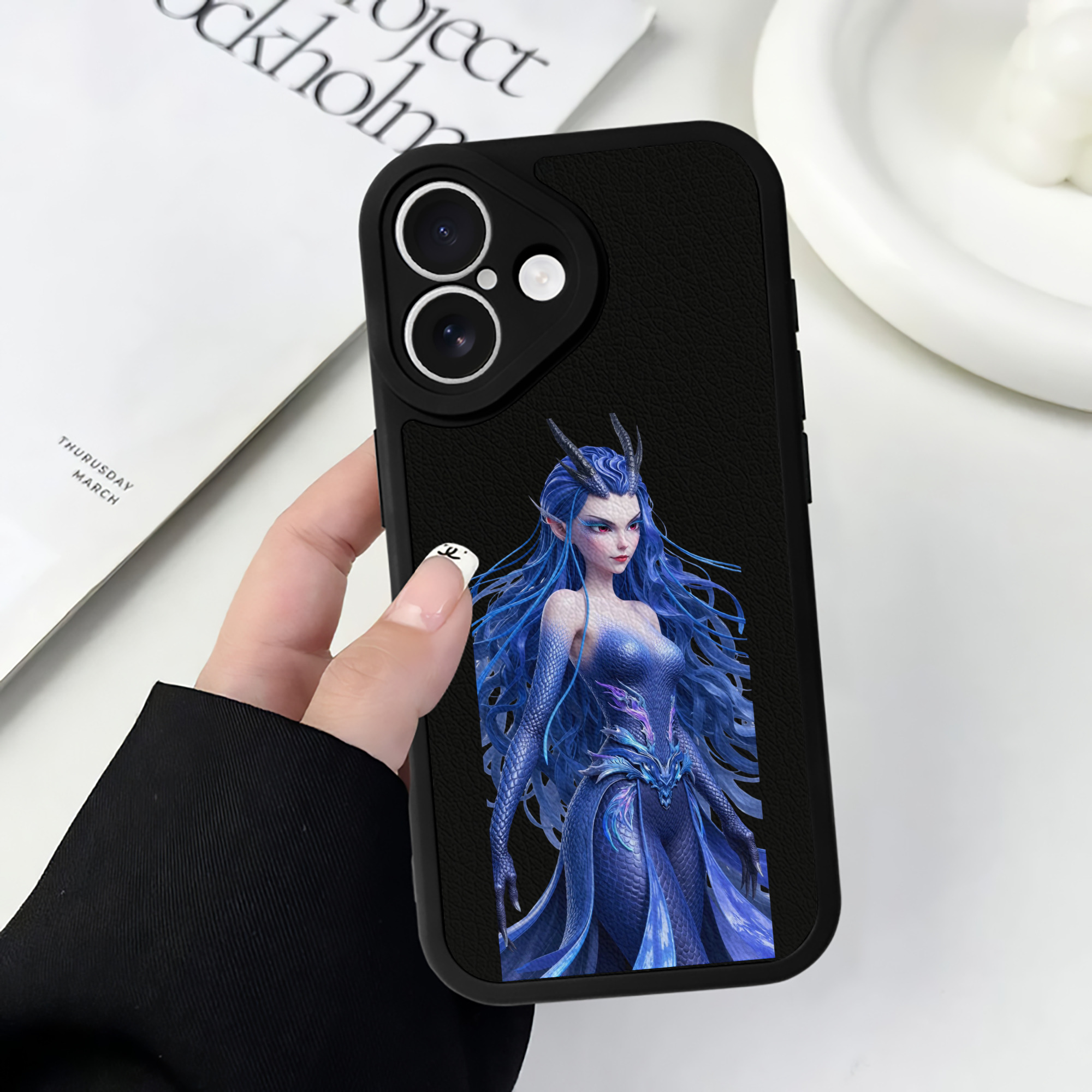 （画像用） Ne Zha 2 ナタ 魔童の大暴れ 【iPhone 16シリーズ対応】シリコンスマホケース（レザー調） 材質：シリコン